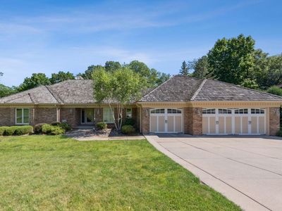 10752 Mount Curve Rd, Eden Prairie, MN, 55347