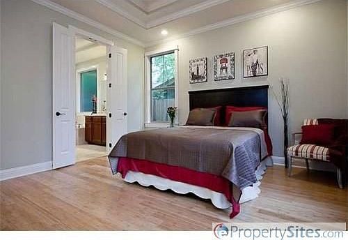 5th image of 4810 Caswell Ave #B