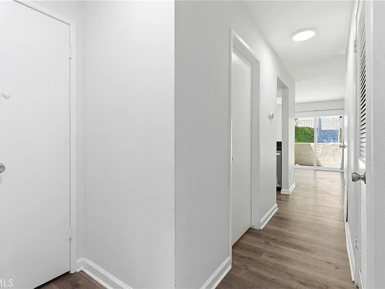 18209 Sierra Hwy #30 — Photo 23