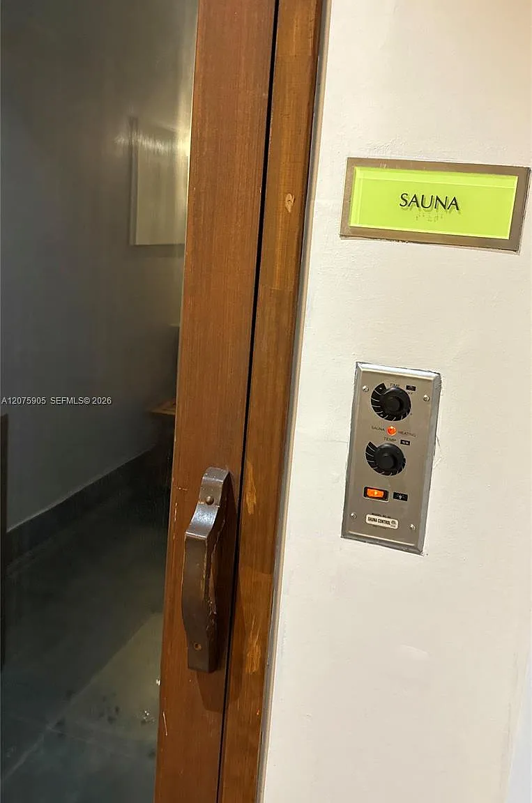1 bed, 651 sqft, $2,830 — Photo 4