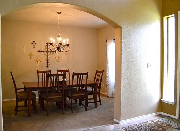5th image of 2400 Kristen Ln