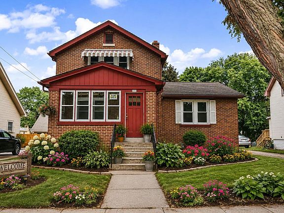 3rd image of 200 Schemmer STREET