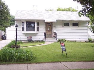 2821 S 12th Ave, Broadview, IL 60155