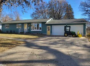 735 7th Ave, Coon Rapids, IA 50058