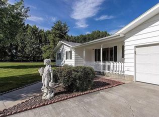 6835 Road D8 NE, Moses Lake, WA 98837