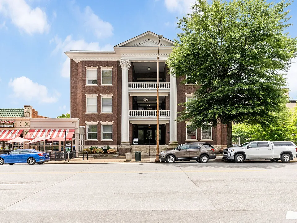 Fountain Plaza - Fitzgerald Apartments