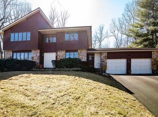 236 Fairview Dr, South Windsor, CT 06074