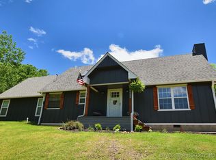 24042 S Black Valley Rd, Tahlequah, OK 74464