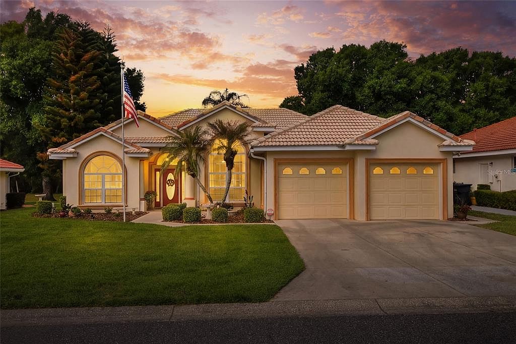 212 Golf Aire Blvd