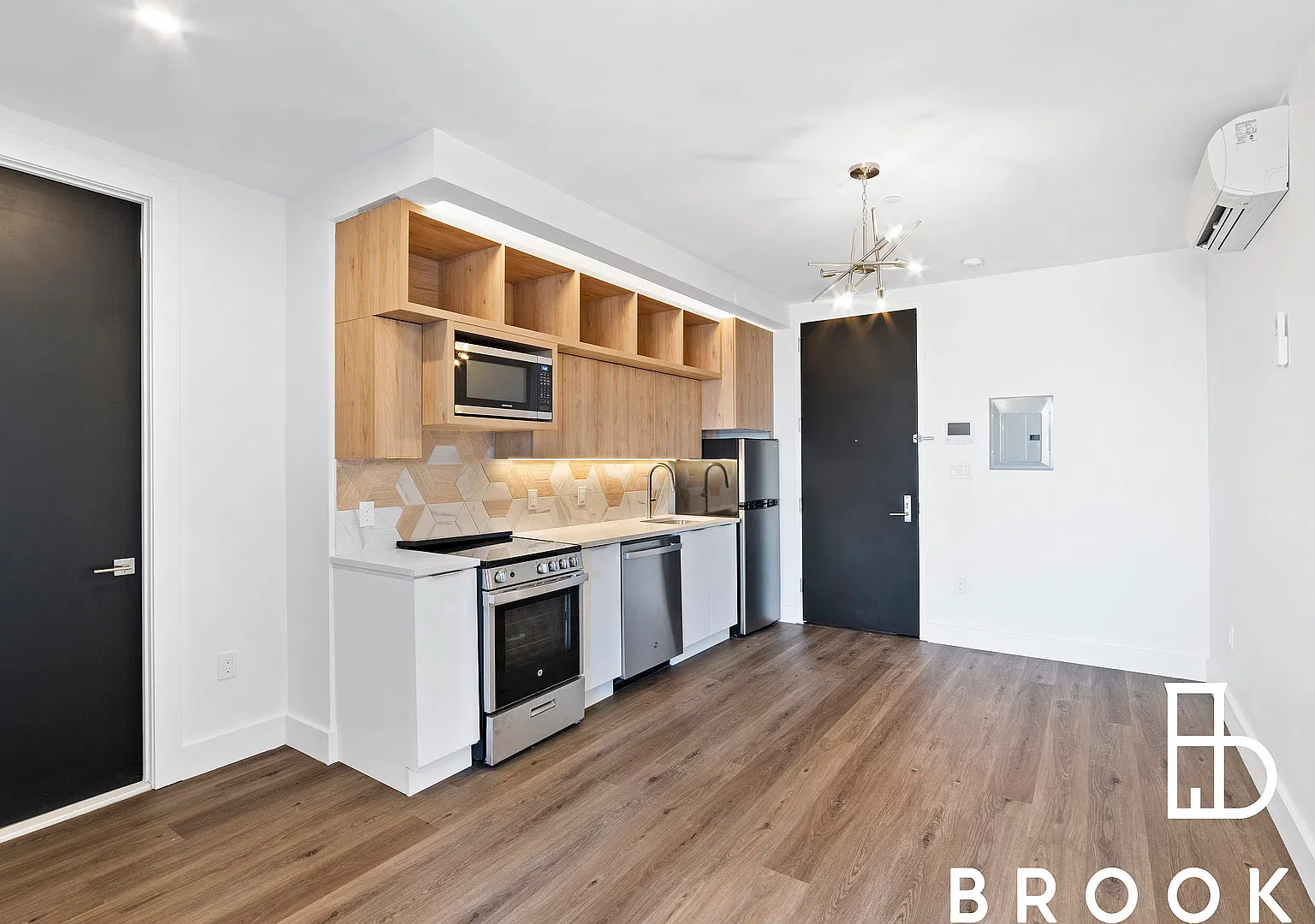 1286 New York Avenue — Photo 3