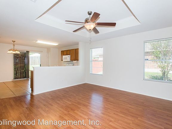 4th image of 311 Carol Ave