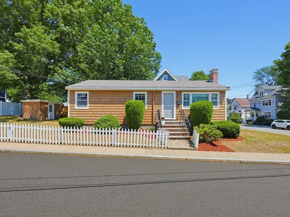 10 Meyer St, Roslindale, MA 02131