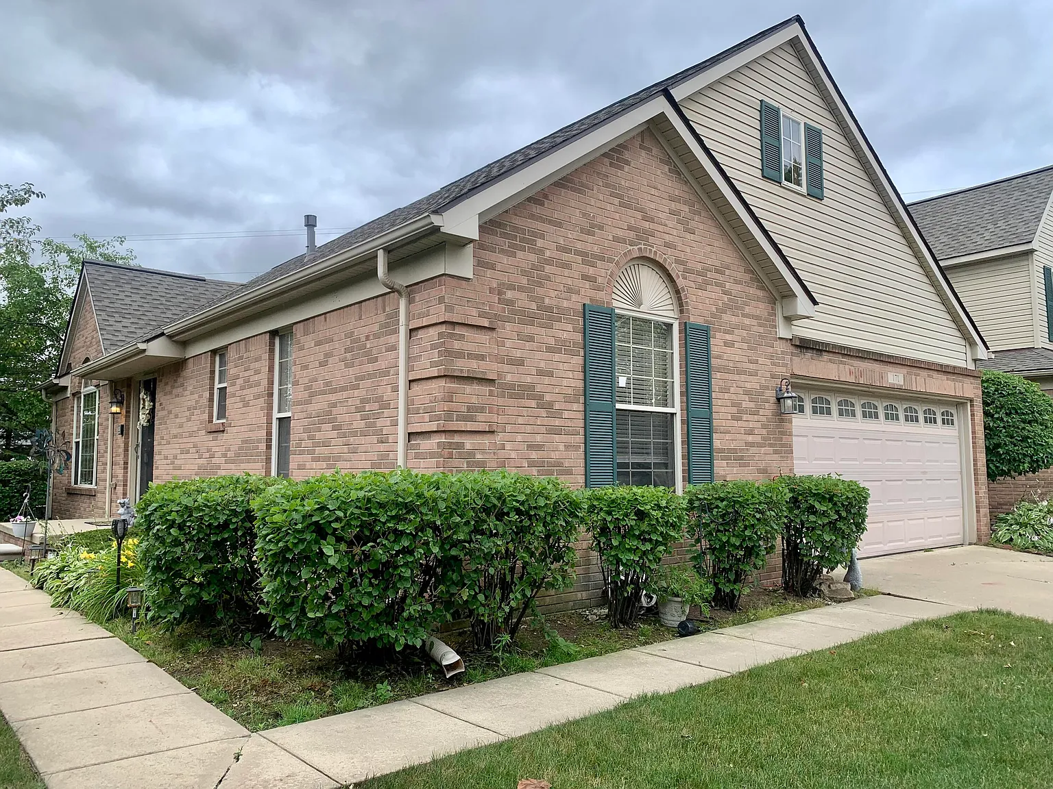 171 Carson Dr photo 1