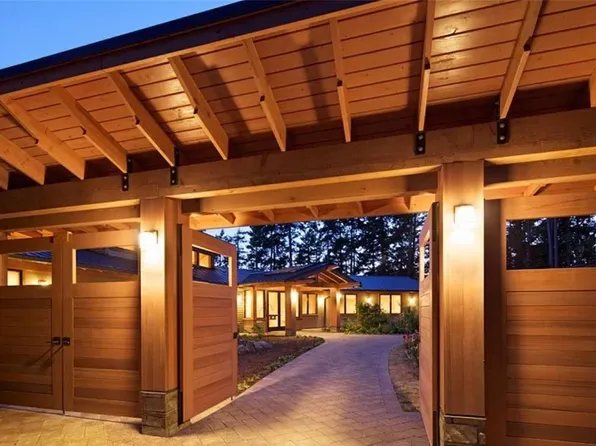 202 Old Scott Rd, Saltspring Island, BC V8K 2L6
