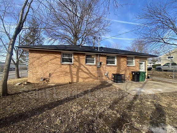 3rd image of 8624 Elwyn Dr