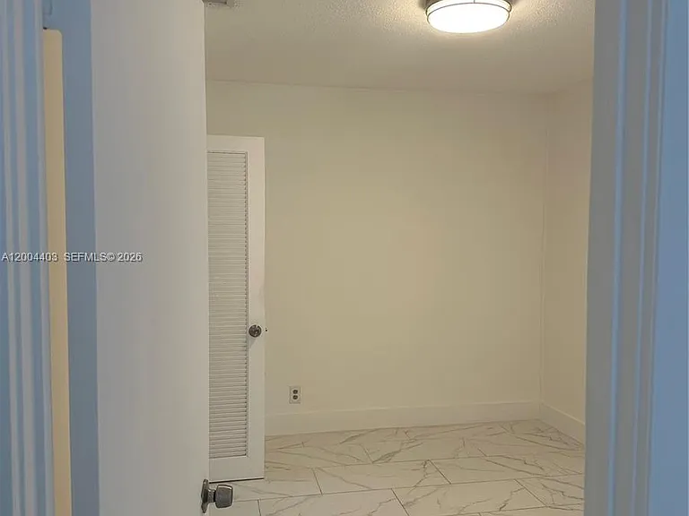 220 SW 8th Ave #1-2 — Photo 15