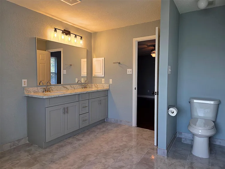 9526 Heflin Colony Dr — Photo 30