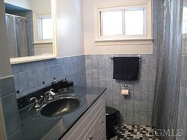 Full Bath