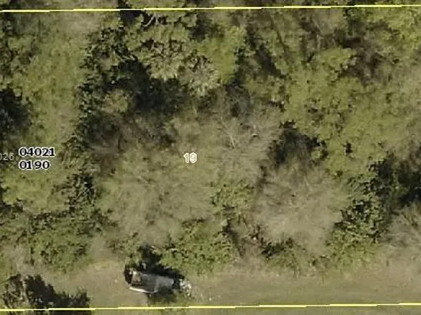 913 E Acacia Ave, Lehigh Acres, FL 33972