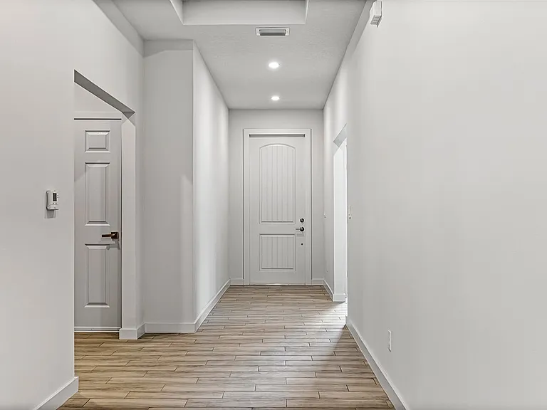 7704 Pacific Ave — Photo 15