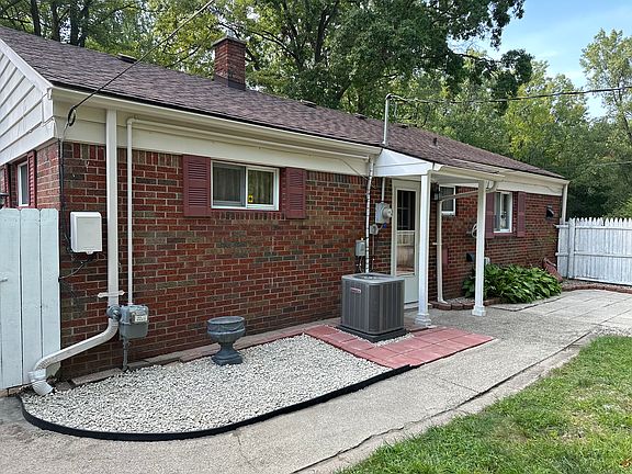 4th image of 1417 S Radcliffe St