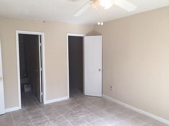 5th image of 2131 Hazlitt Dr