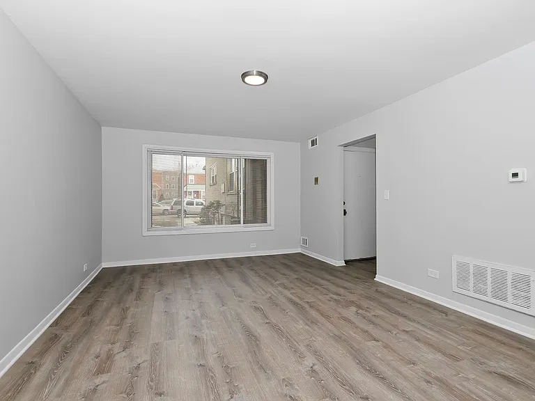 8030 S Yates Blvd — Photo 4