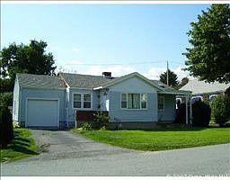 2nd image of 37 Phelps Rd