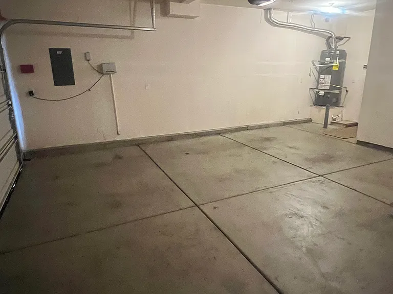 155 W Ladd Dr — Photo 36