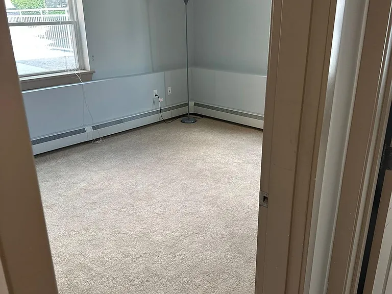 275 W Main St #21 — Photo 3