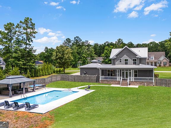 4th image of 112 Timber Creek Dr