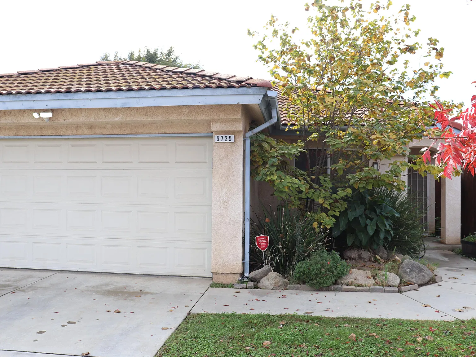 5725 W Vartikian Ave - 1 — Photo 4