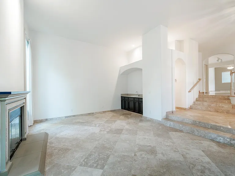 5105 Renaissance Ave — Photo 7