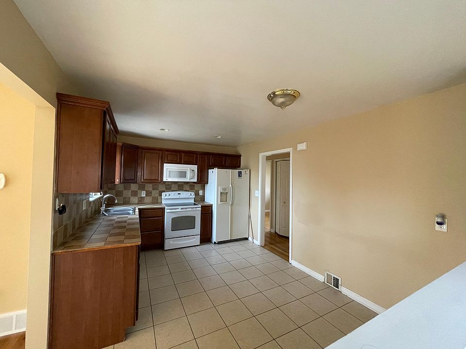 32528 Wexford Dr, Warren, MI 48092 Zillow