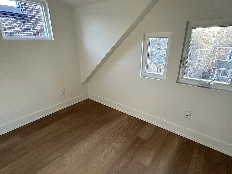 137 Curzon St #3 — Photo 18