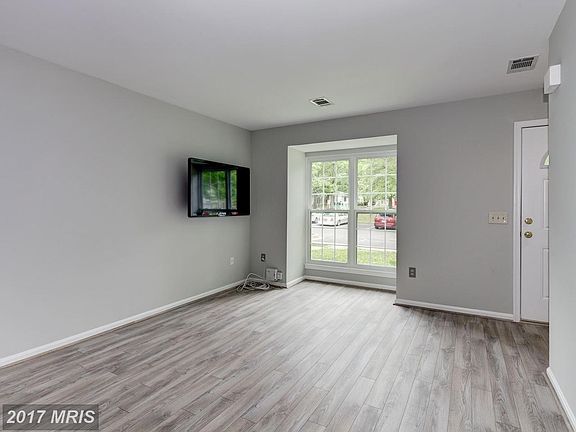 5th image of 9635 Stirling Bridge Dr