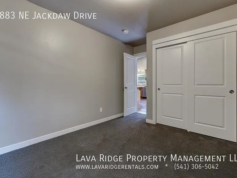 2883 NE Jackdaw Dr — Photo 9