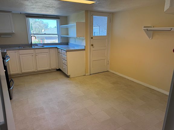 Kitchen with room for table and chairs