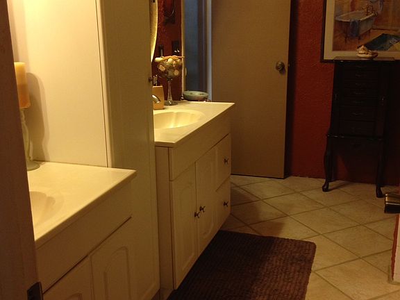 2nd image of 1020 Ashley Ave