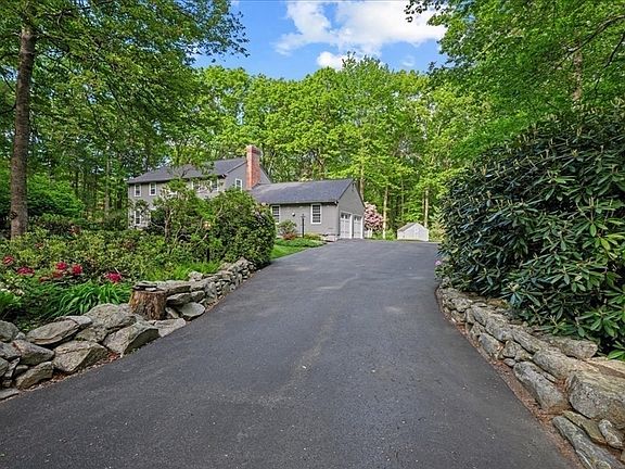 2nd image of 93 Stiles Rd