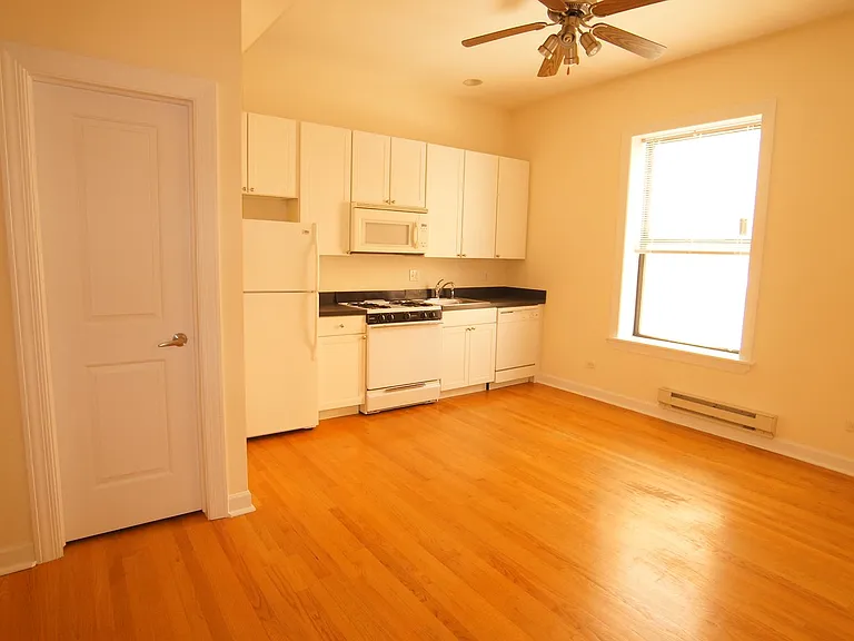 4715 N. Sheridan LLC — Photo 4