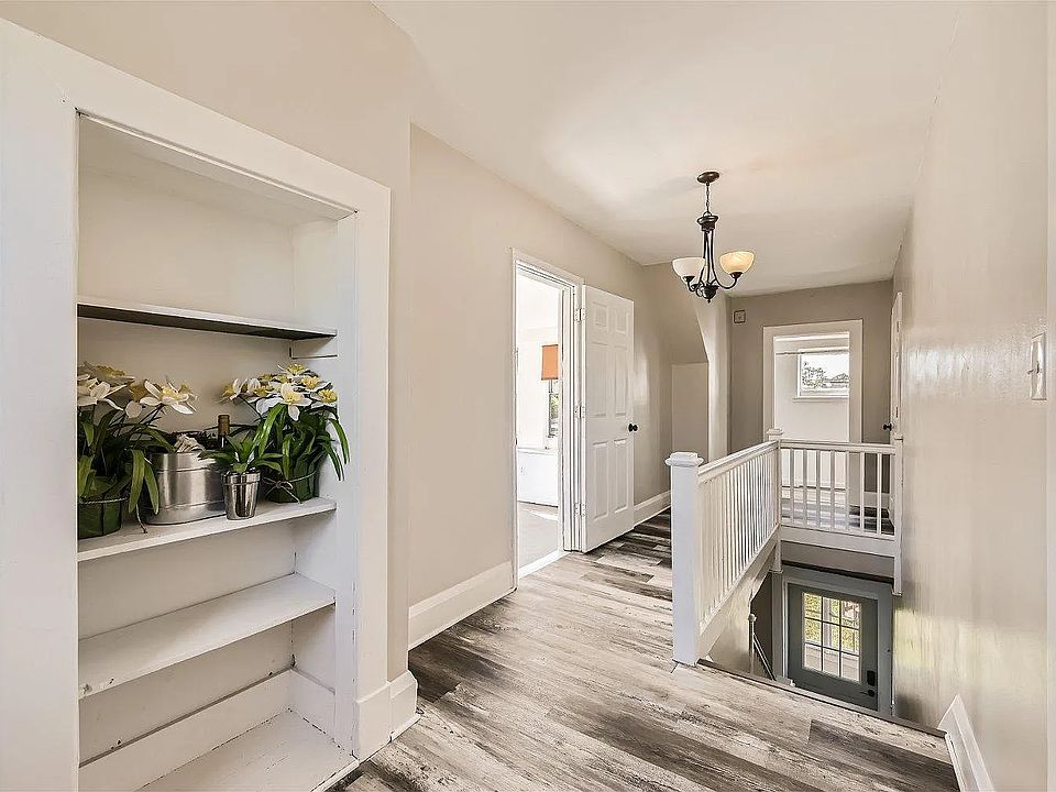 Main Floor Landing
