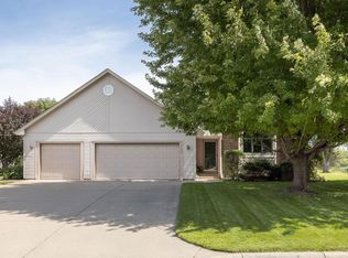 13605 W Preserve Blvd, Burnsville, MN 55337