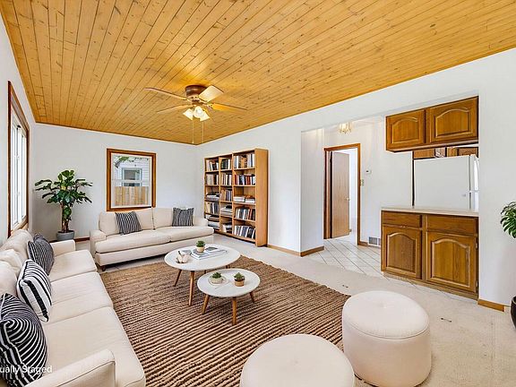 3rd image of 8716 W Boone AVENUE