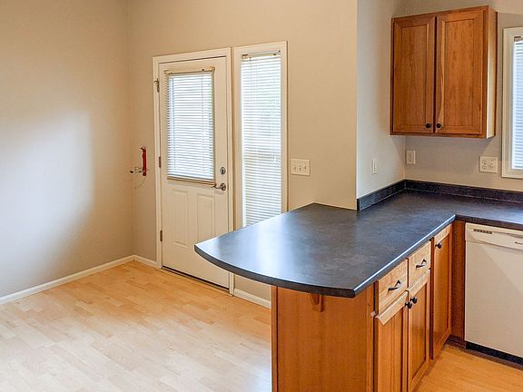 5th image of 1150-1180 Jacobs Dr #1170-01