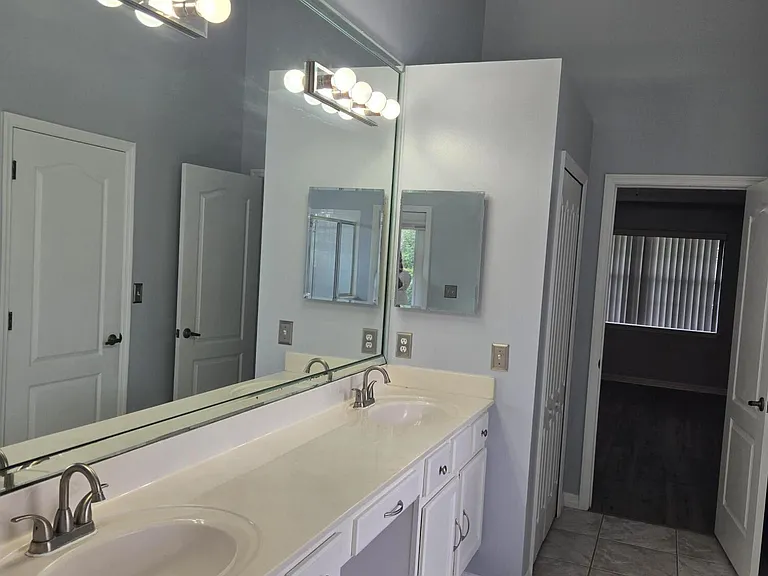 292 Carmel Dr — Photo 25