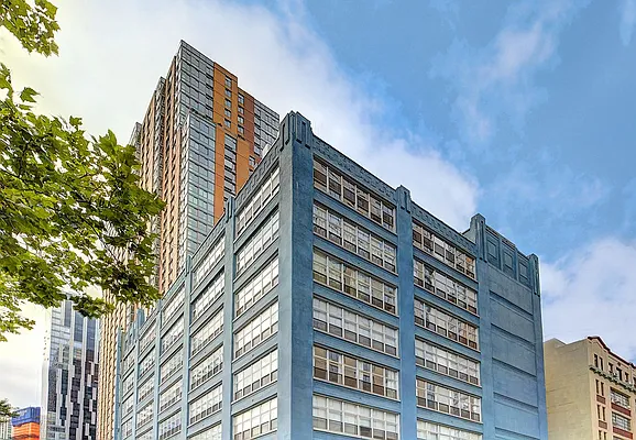 Sold by Compass | media 6