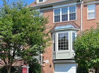 6224 Littlethorpe Ln, Alexandria, VA 22315