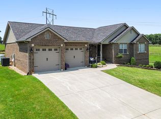604 Whisper Woods Dr, Somerset, KY 42503