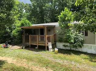 660 Meredith Creek Rd, Hestand, KY 42151